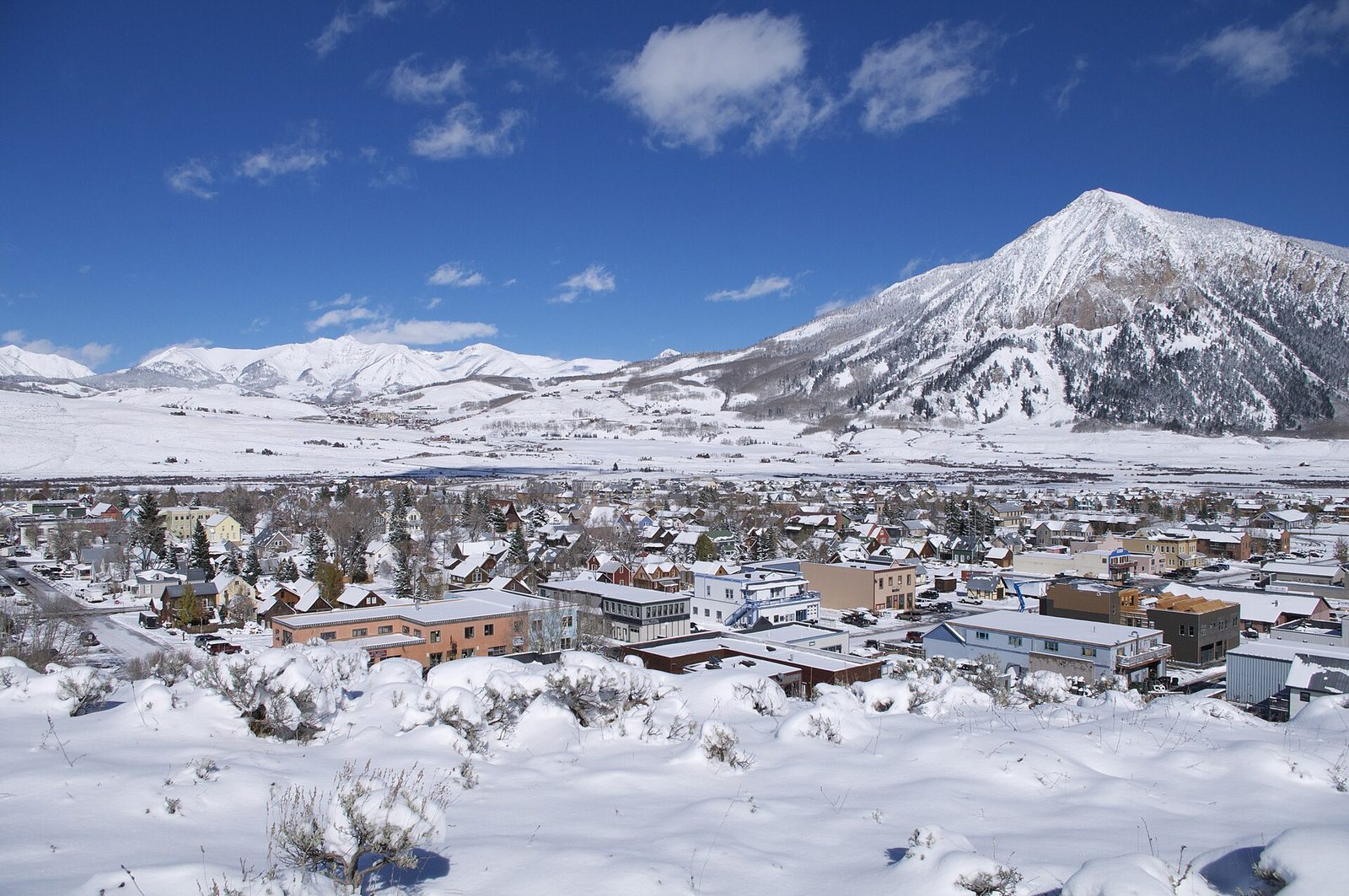Crested Butte mountain and town